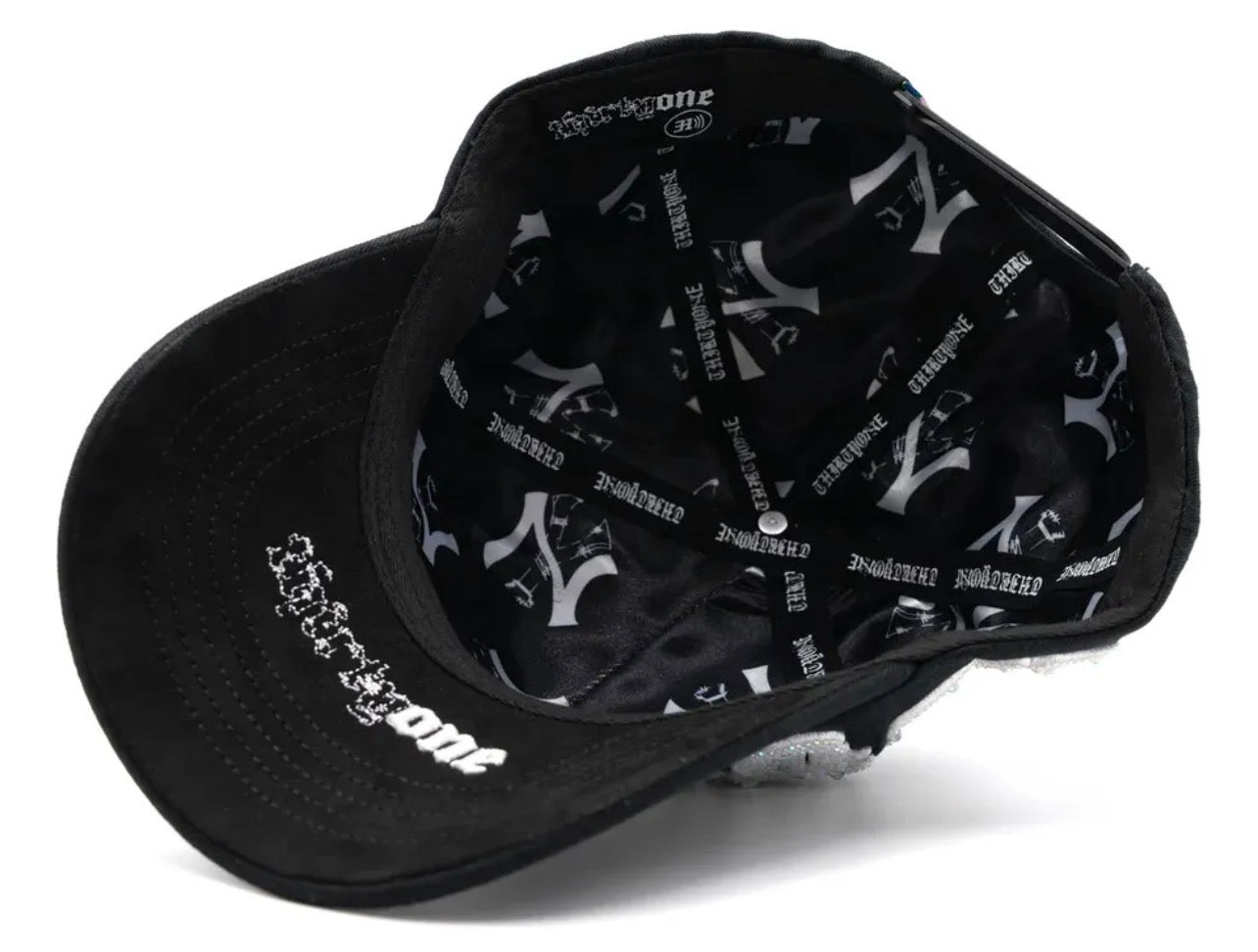 31 Hats - Concrete Jungle (Con Accesorios)